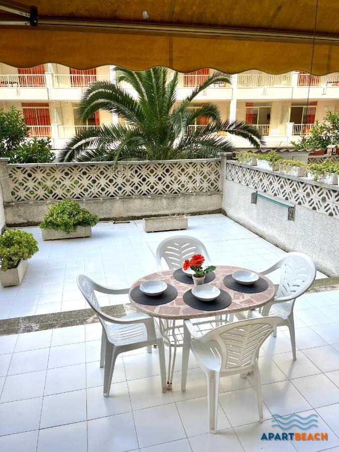 Apartbeach Atalaya Mar Junto Playa Салоу Екстер'єр фото